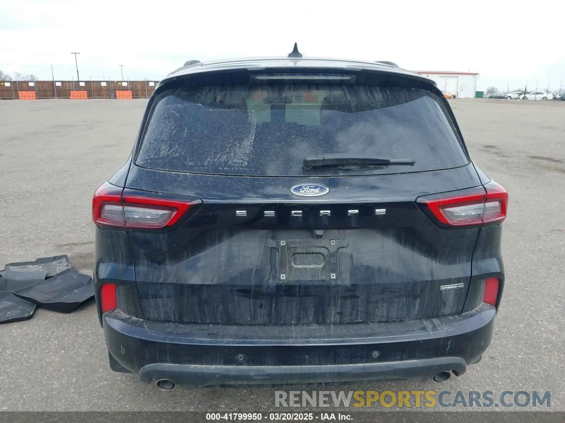 16 fotografías del automóvil dañado 1FMCU9NZ3PUA99506 FORD ESCAPE 2023
