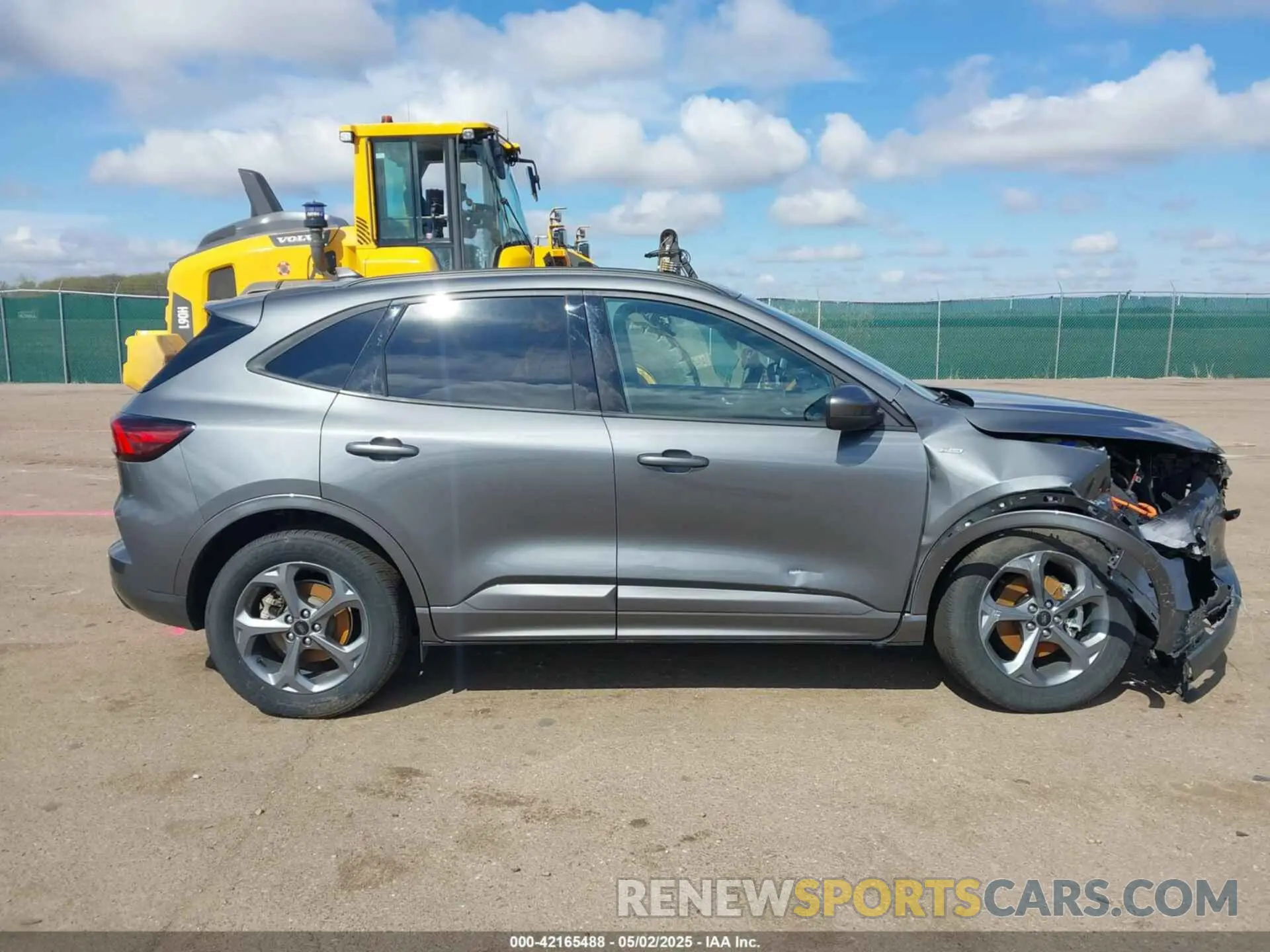 14 fotografías del automóvil dañado 1FMCU9NZ7PUA36182 FORD ESCAPE 2023