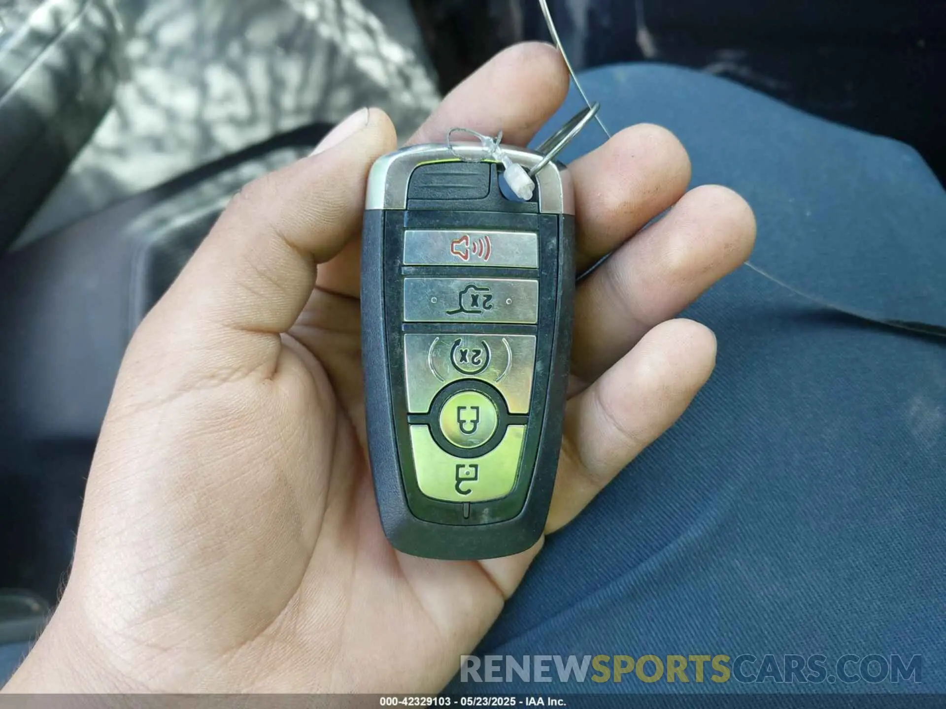 11 fotografías del automóvil dañado 1FMCU9PA1PUB43705 FORD ESCAPE 2023