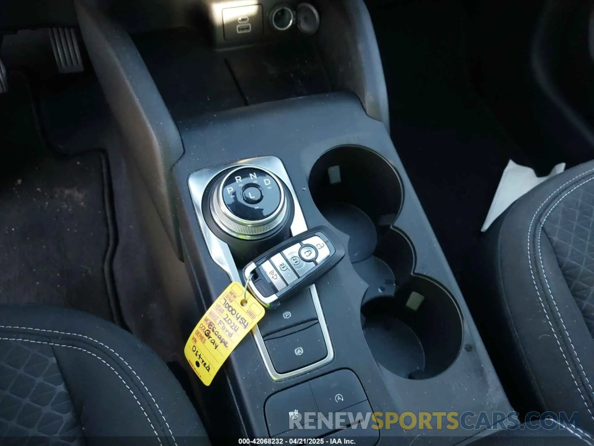 11 fotografías del automóvil dañado 1FMCU0GN1RUB03237 FORD ESCAPE 2024