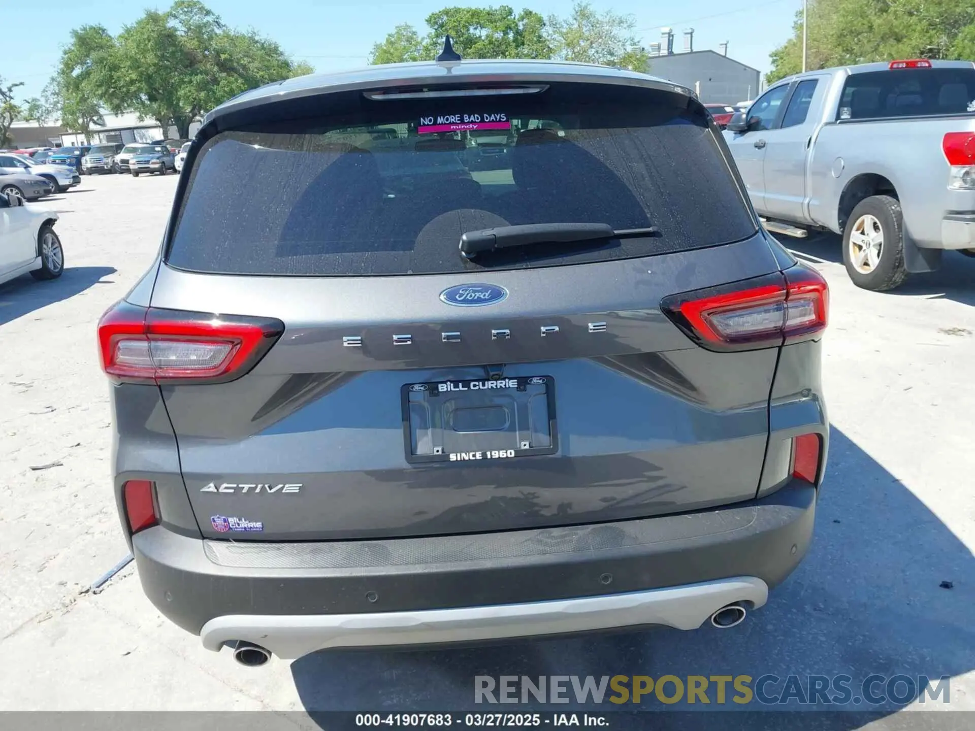16 fotografías del automóvil dañado 1FMCU0GN1RUB28672 FORD ESCAPE 2024