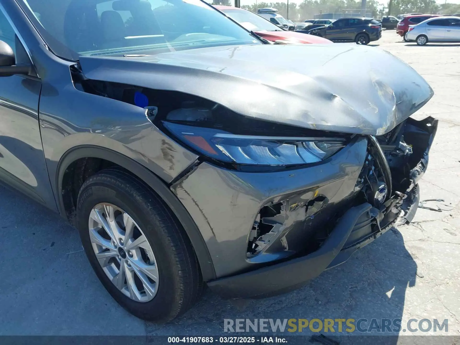 18 fotografías del automóvil dañado 1FMCU0GN1RUB28672 FORD ESCAPE 2024