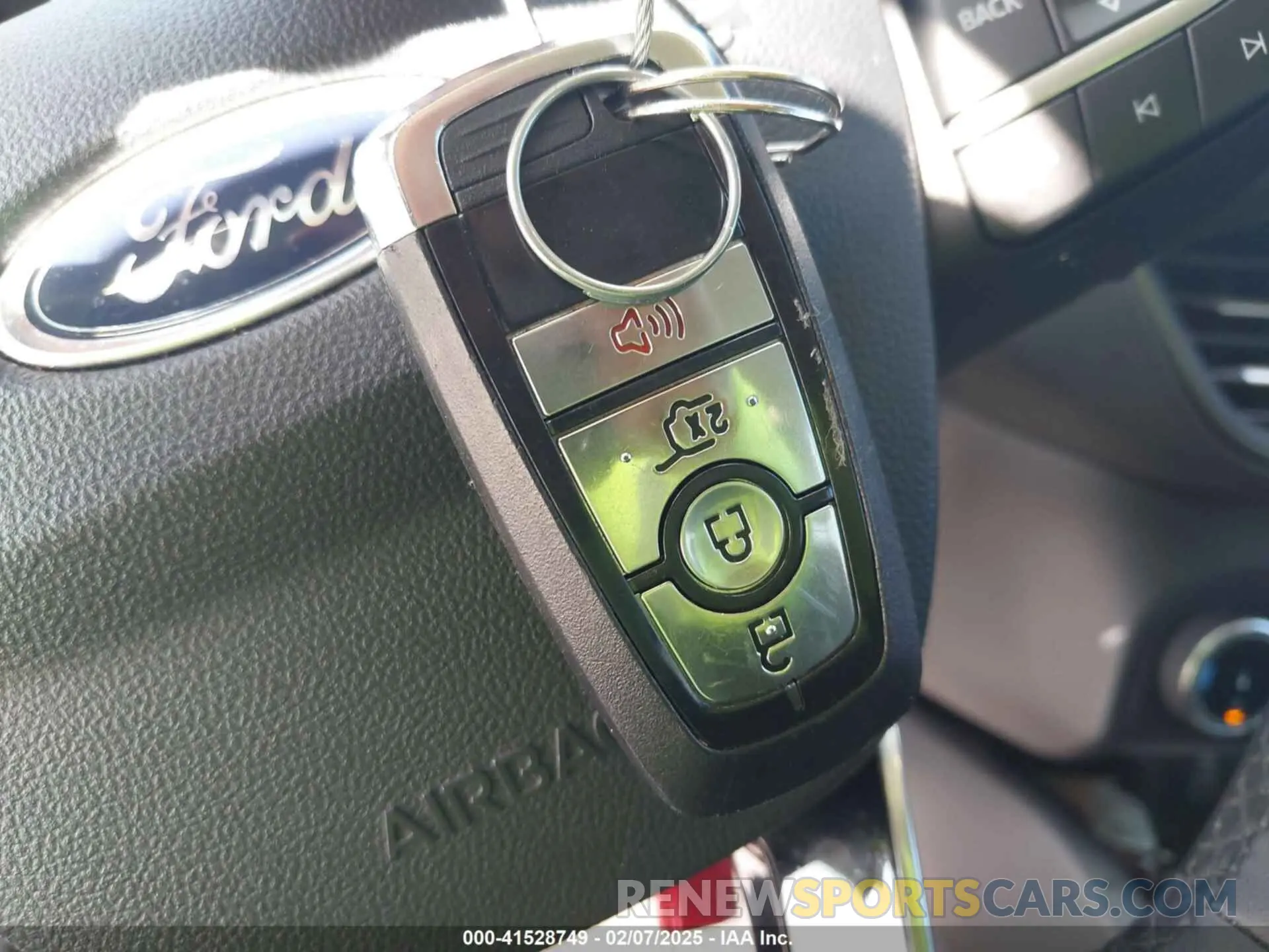 11 fotografías del automóvil dañado 1FMCU0GN2RUA60575 FORD ESCAPE 2024