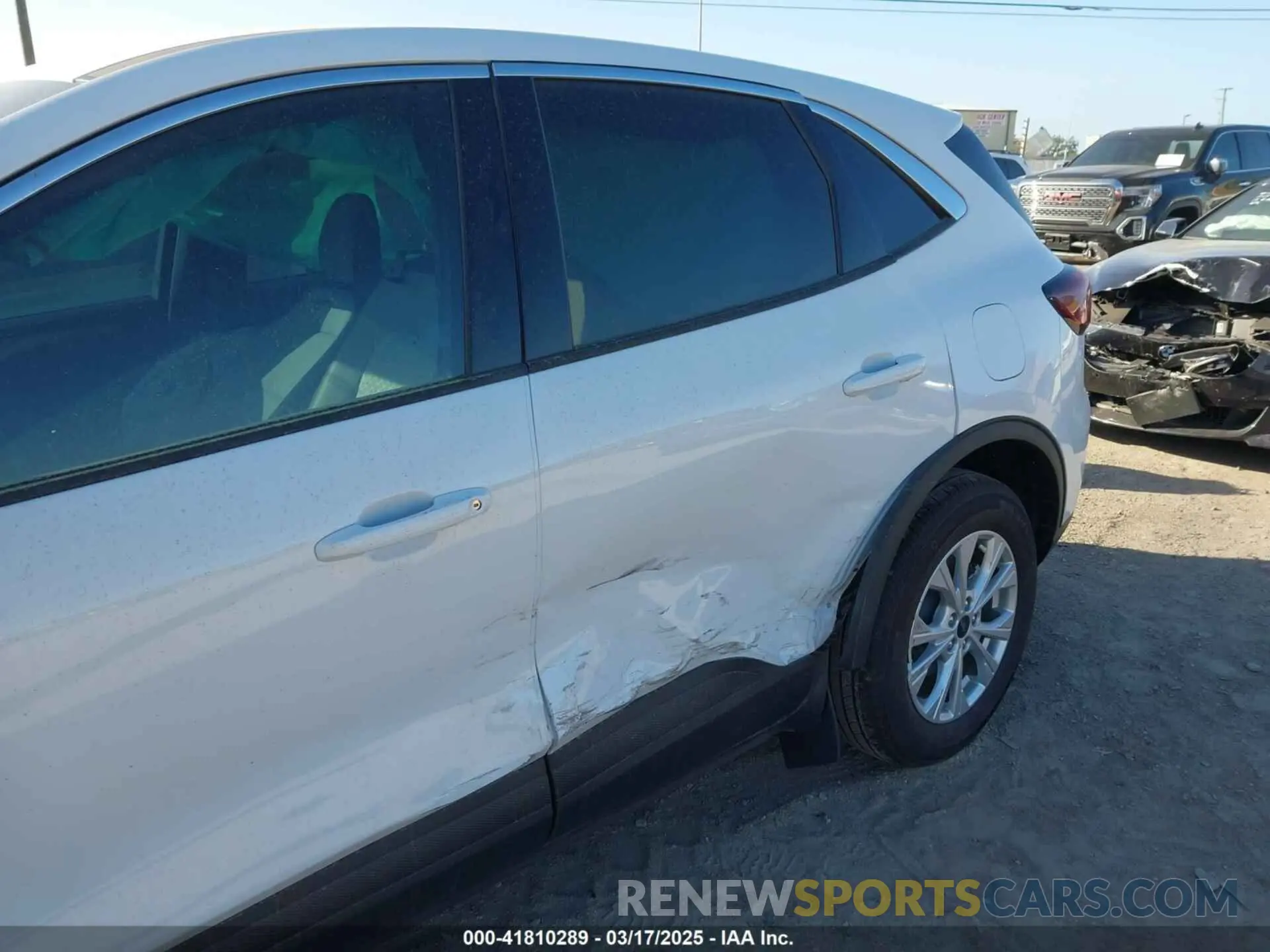 6 fotografías del automóvil dañado 1FMCU0GN2RUB14750 FORD ESCAPE 2024
