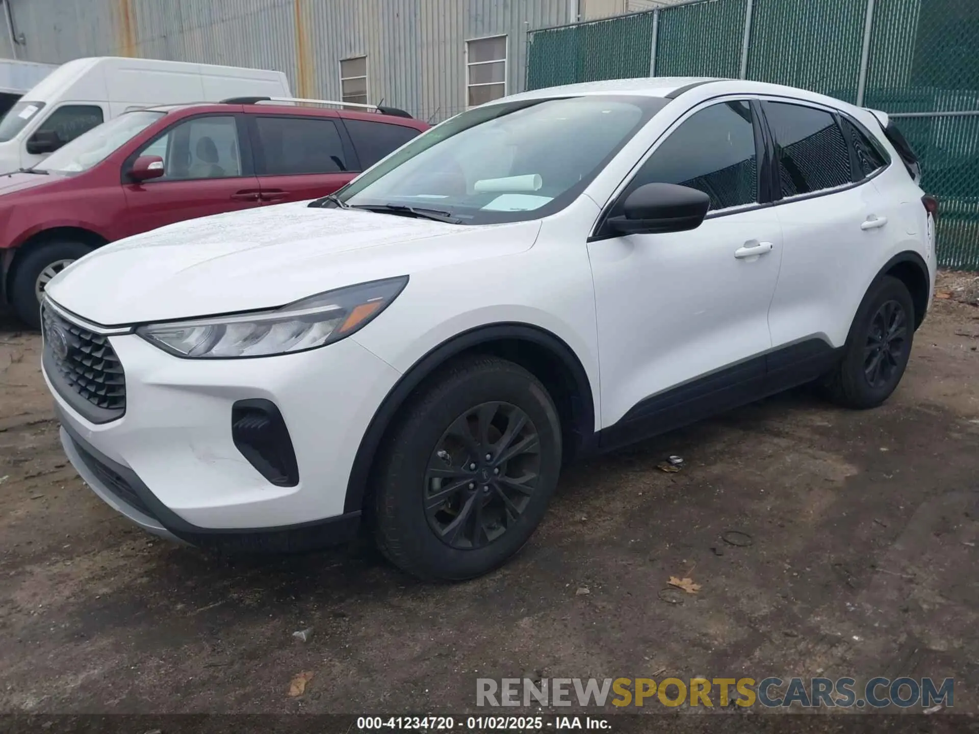 2 fotografías del automóvil dañado 1FMCU0GN3RUA91639 FORD ESCAPE 2024