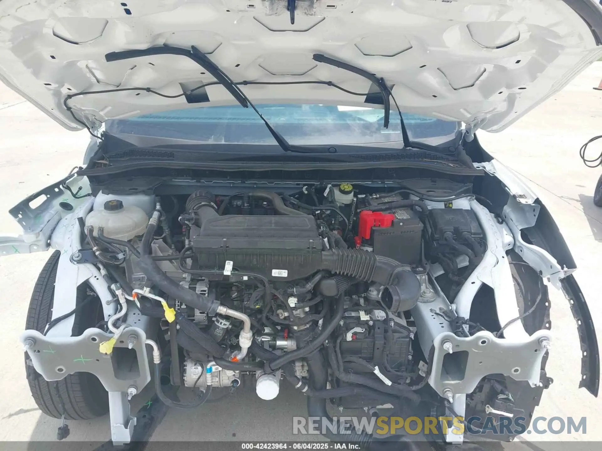 10 fotografías del automóvil dañado 1FMCU0GN4RUA36049 FORD ESCAPE 2024