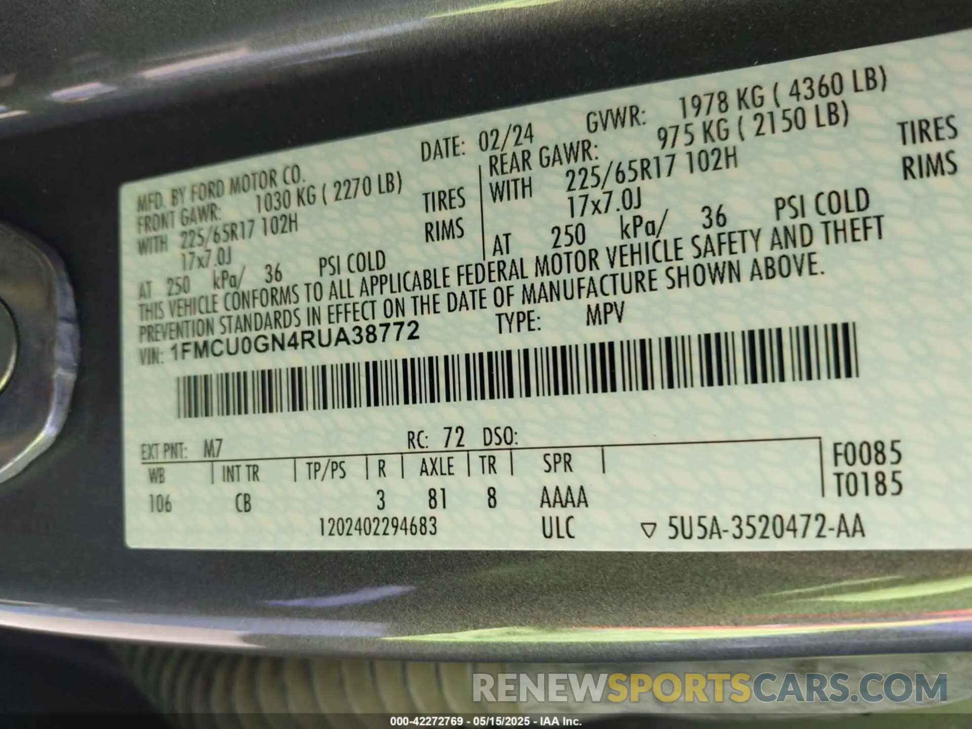 9 fotografías del automóvil dañado 1FMCU0GN4RUA38772 FORD ESCAPE 2024