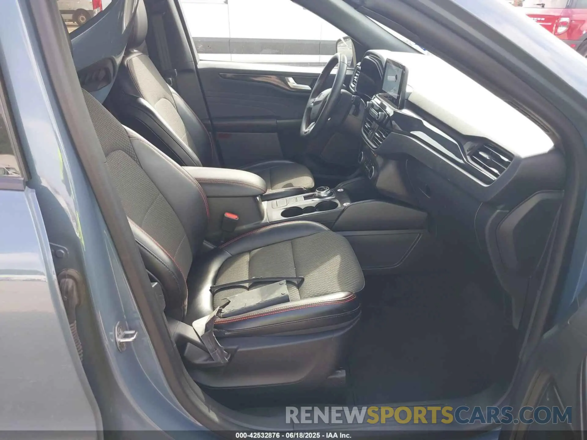 5 fotografías del automóvil dañado 1FMCU0MN2RUA12045 FORD ESCAPE 2024