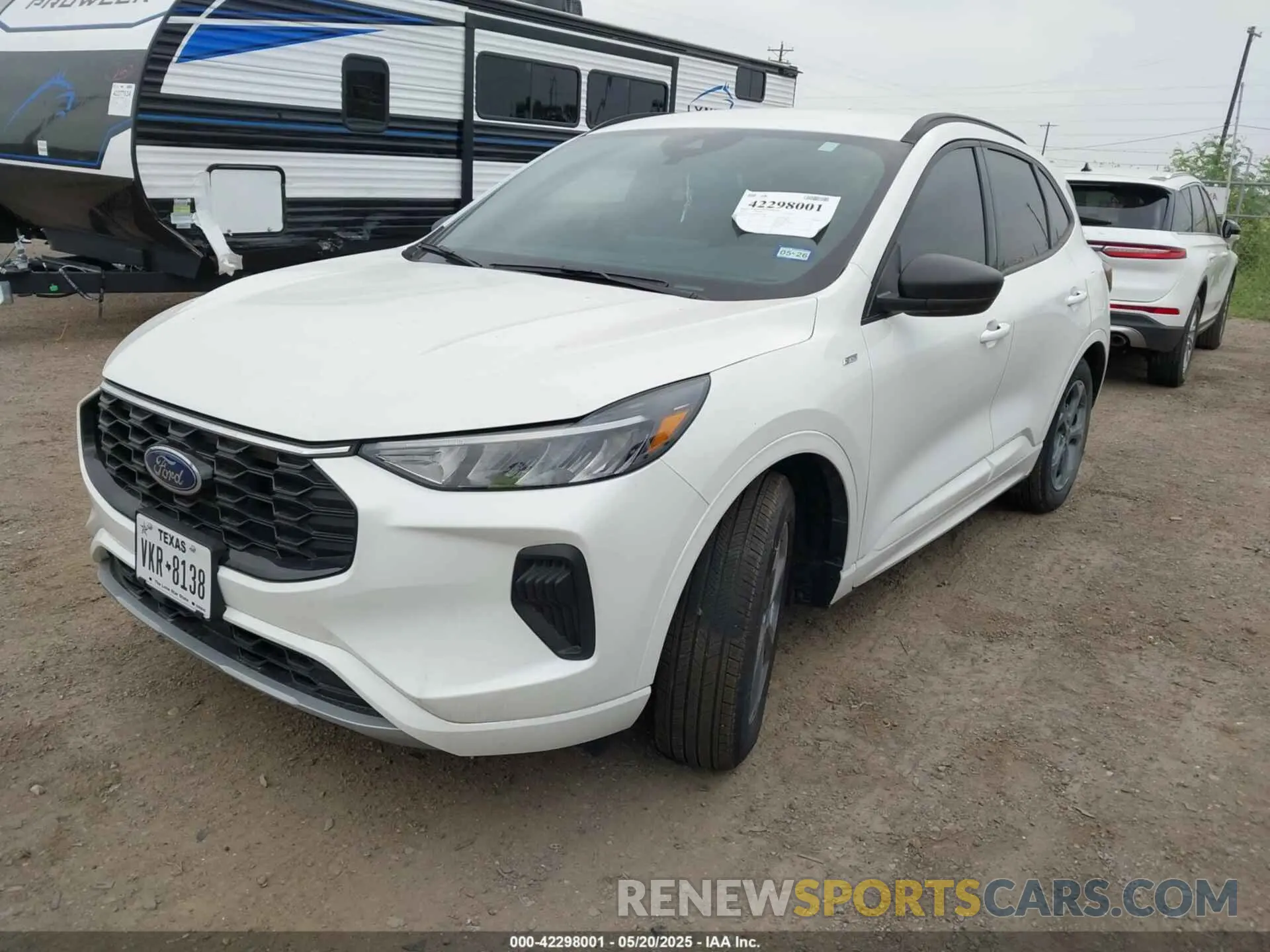 2 fotografías del automóvil dañado 1FMCU0MN2RUA18959 FORD ESCAPE 2024