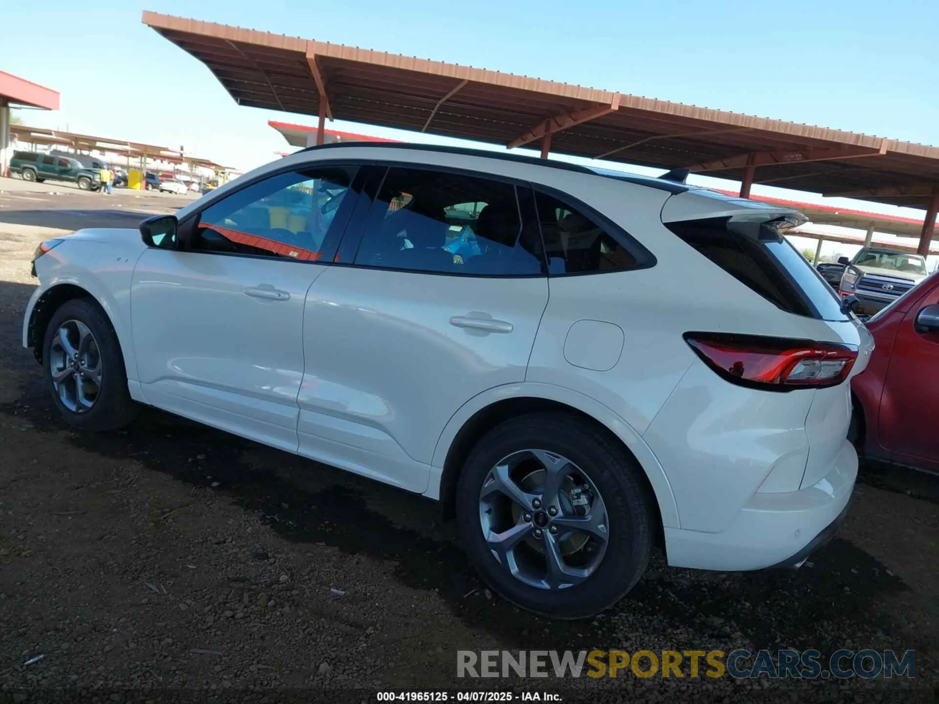 3 fotografías del automóvil dañado 1FMCU0MN2RUA68650 FORD ESCAPE 2024