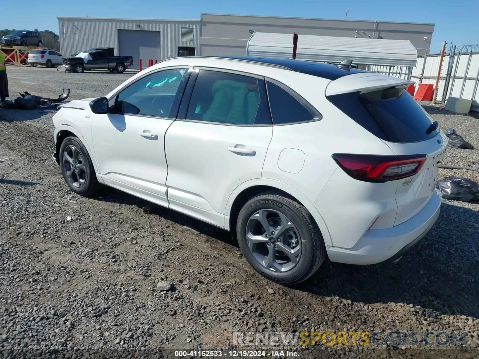 3 fotografías del automóvil dañado 1FMCU0MN3RUA63585 FORD ESCAPE 2024