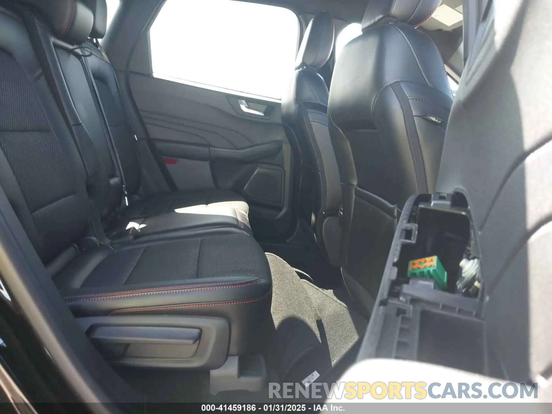 8 fotografías del automóvil dañado 1FMCU0MN3RUA93976 FORD ESCAPE 2024