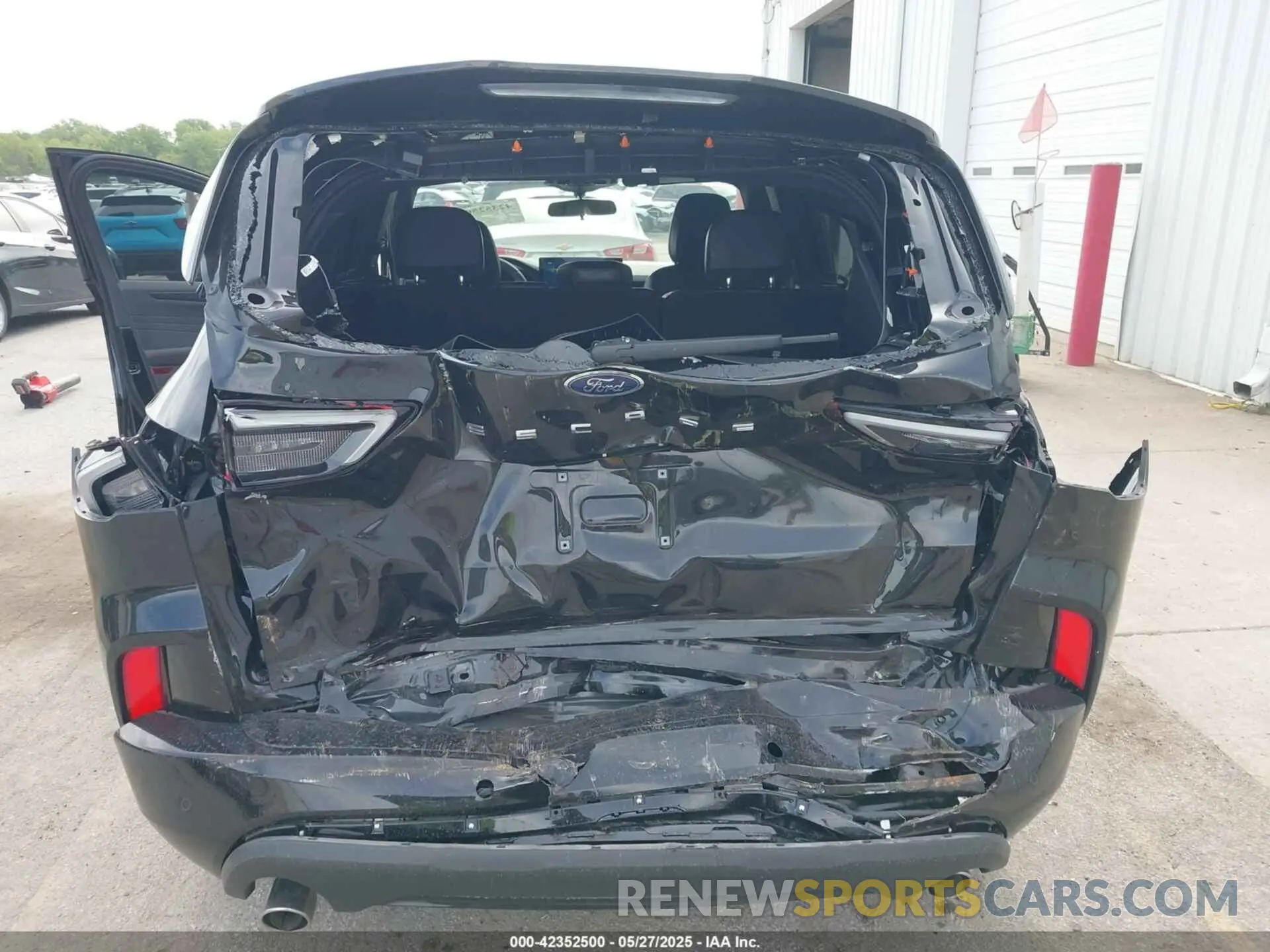 6 fotografías del automóvil dañado 1FMCU0MN9RUA33359 FORD ESCAPE 2024