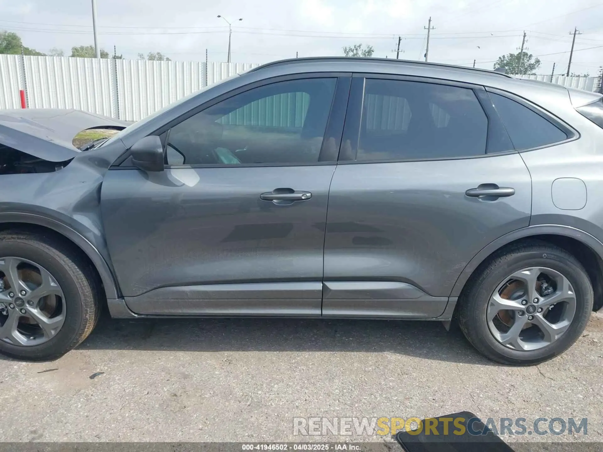 14 fotografías del automóvil dañado 1FMCU0MN9RUB43053 FORD ESCAPE 2024