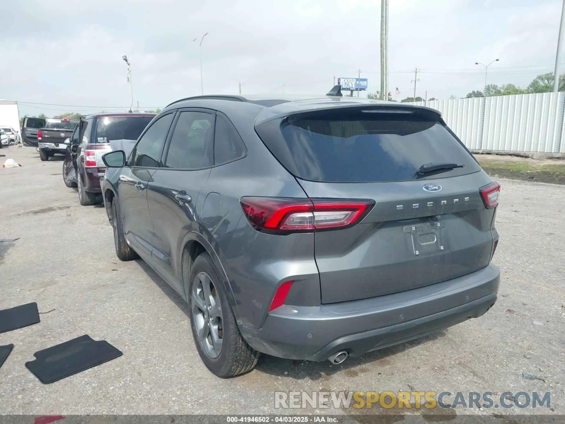 3 fotografías del automóvil dañado 1FMCU0MN9RUB43053 FORD ESCAPE 2024