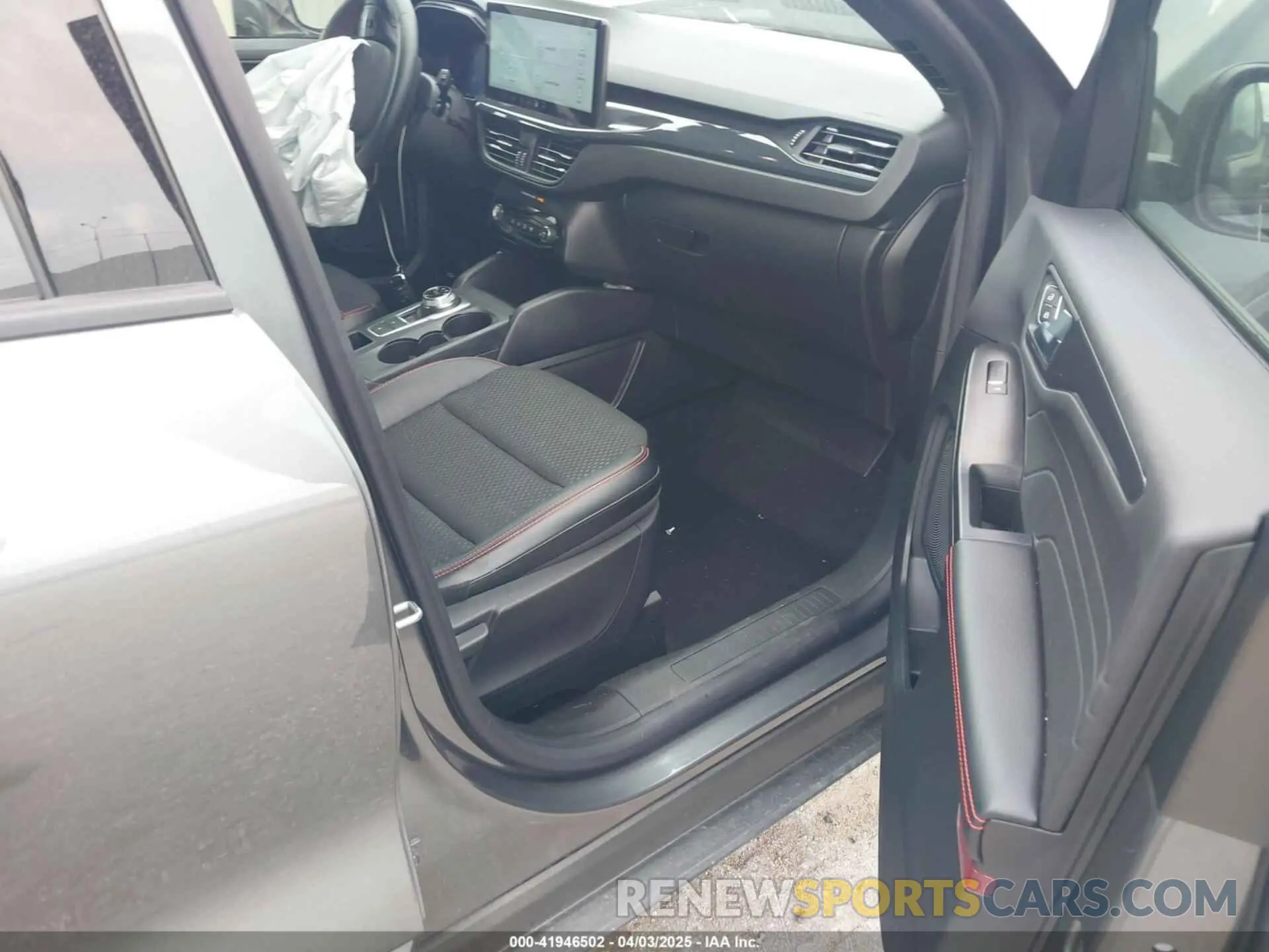 5 fotografías del automóvil dañado 1FMCU0MN9RUB43053 FORD ESCAPE 2024