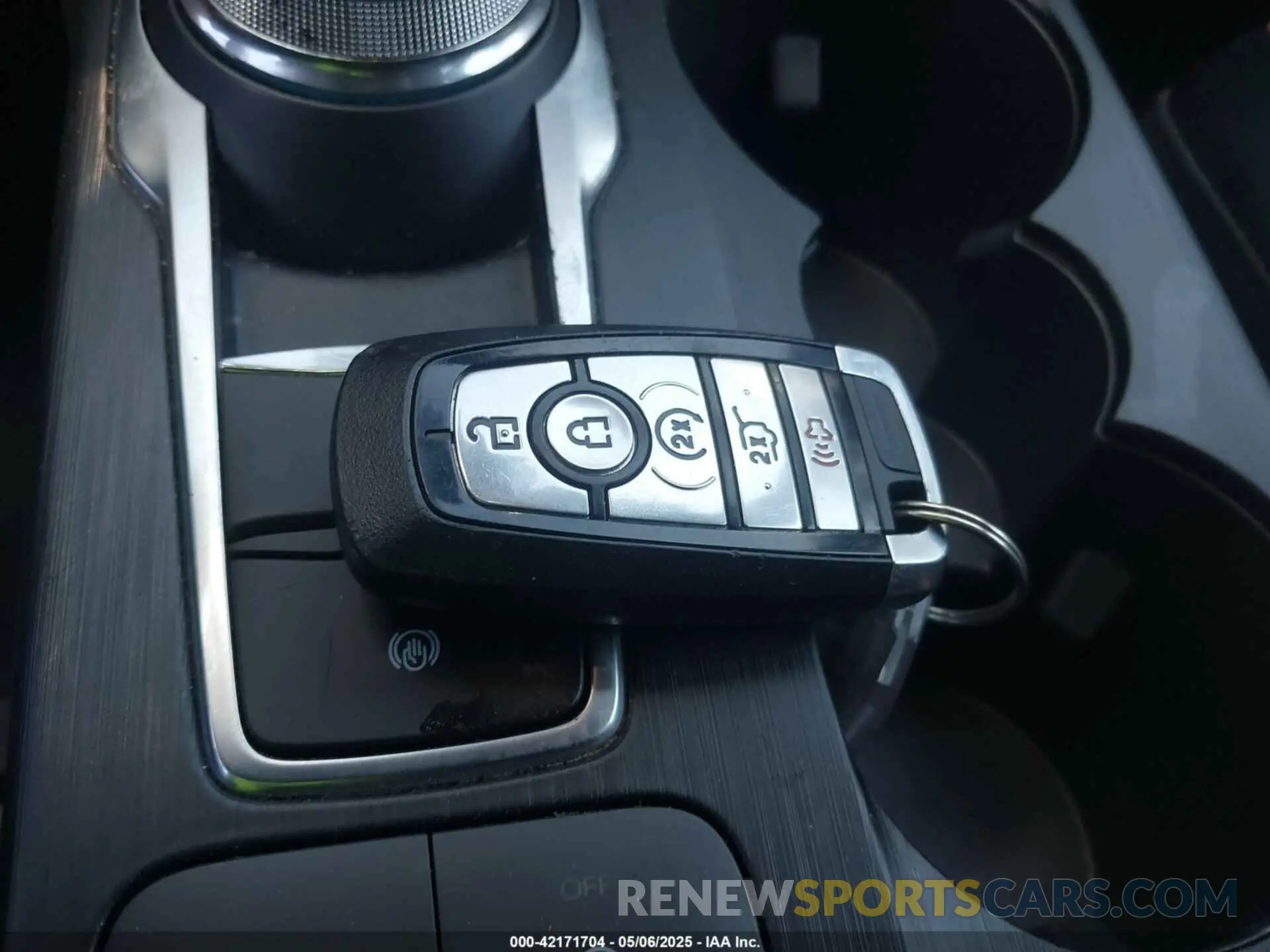 11 fotografías del automóvil dañado 1FMCU0MNXRUA44743 FORD ESCAPE 2024