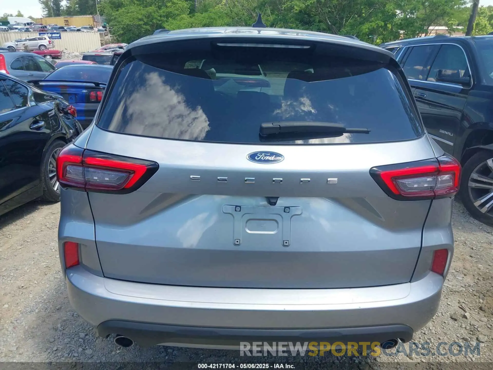 16 fotografías del automóvil dañado 1FMCU0MNXRUA44743 FORD ESCAPE 2024