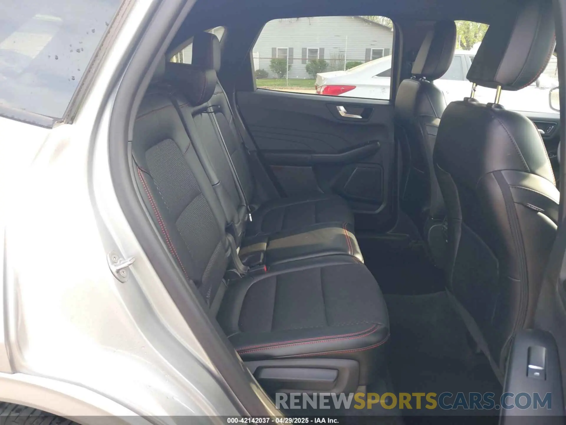 8 fotografías del automóvil dañado 1FMCU0MNXRUB43384 FORD ESCAPE 2024