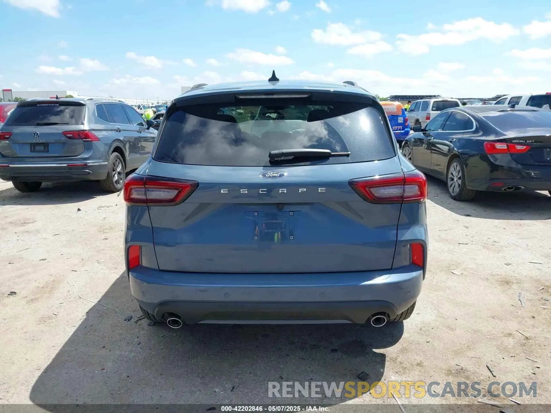 16 fotografías del automóvil dañado 1FMCU0MNXRUB44034 FORD ESCAPE 2024