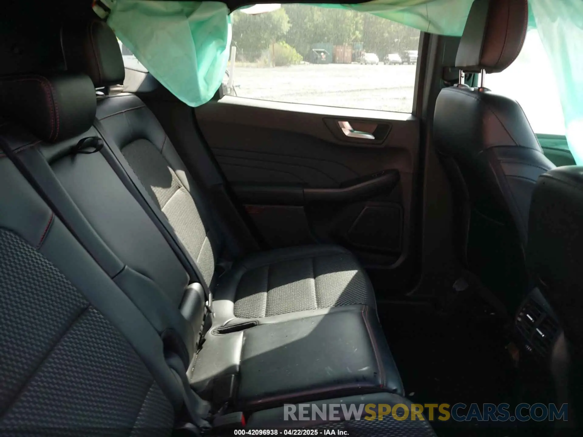 8 fotografías del automóvil dañado 1FMCU0MNXRUB51274 FORD ESCAPE 2024