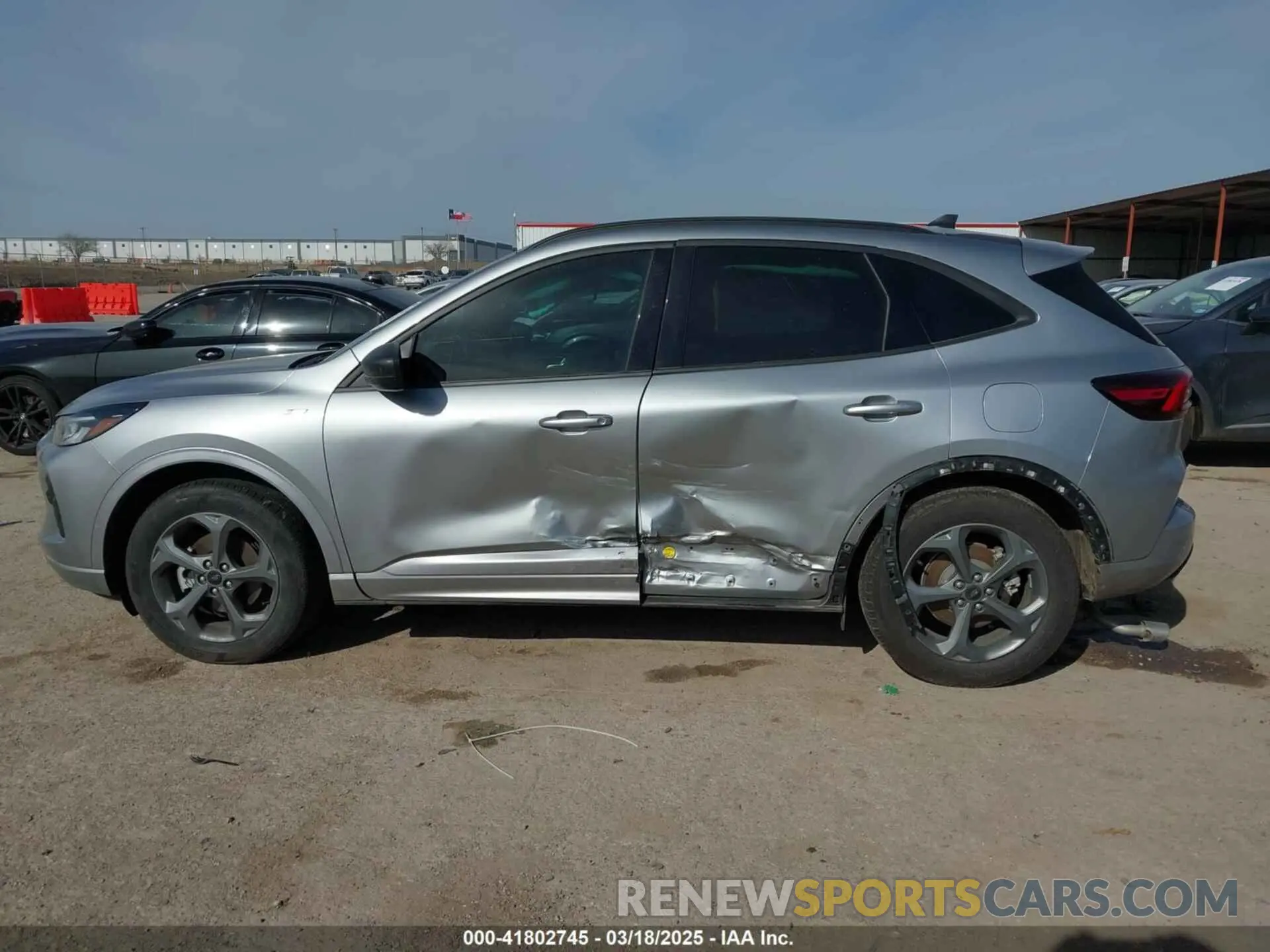 14 fotografías del automóvil dañado 1FMCU0MNXRUB57821 FORD ESCAPE 2024