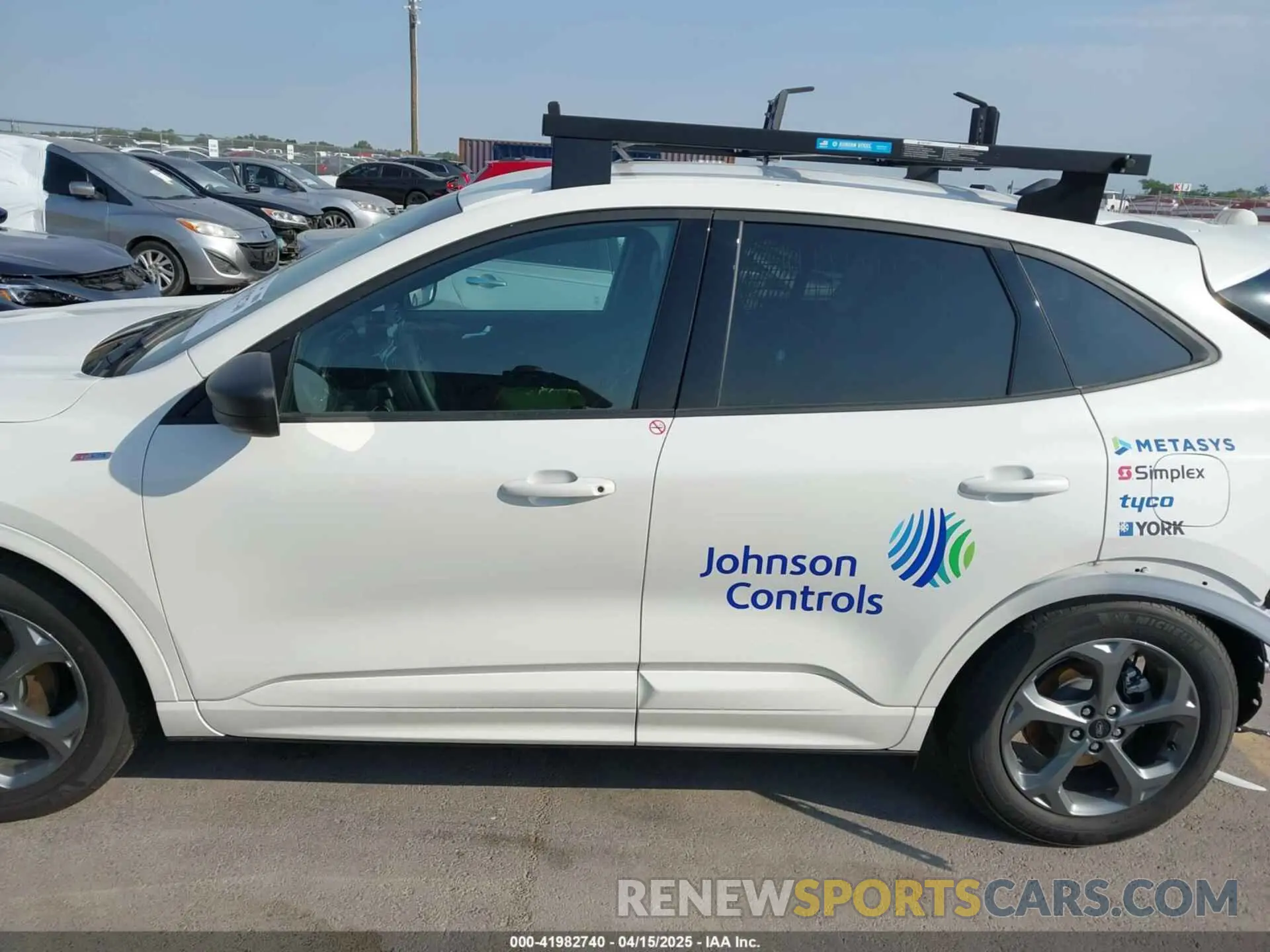 15 fotografías del automóvil dañado 1FMCU0MZ3RUA27673 FORD ESCAPE 2024