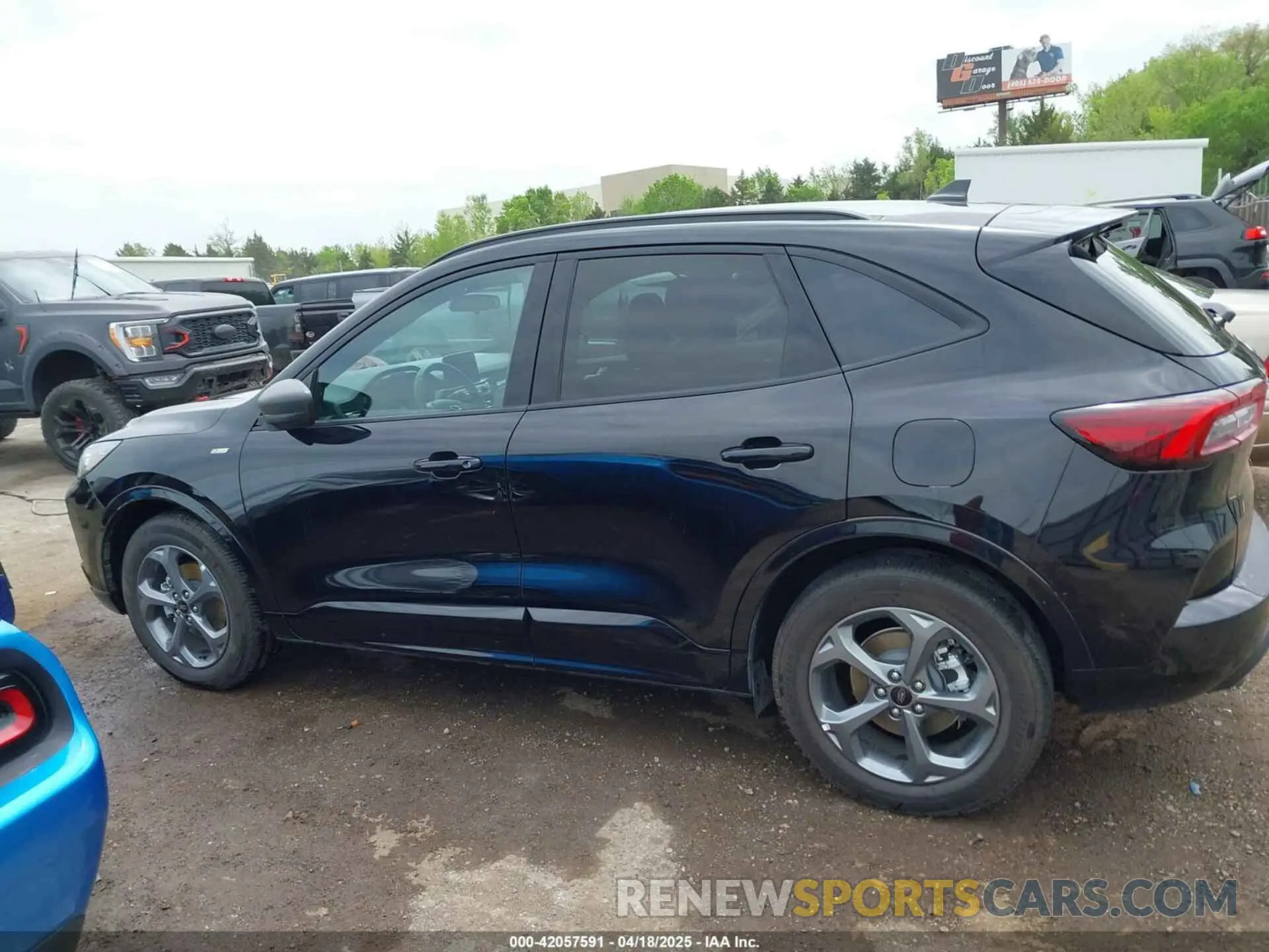 14 fotografías del automóvil dañado 1FMCU0MZ4RUB09654 FORD ESCAPE 2024