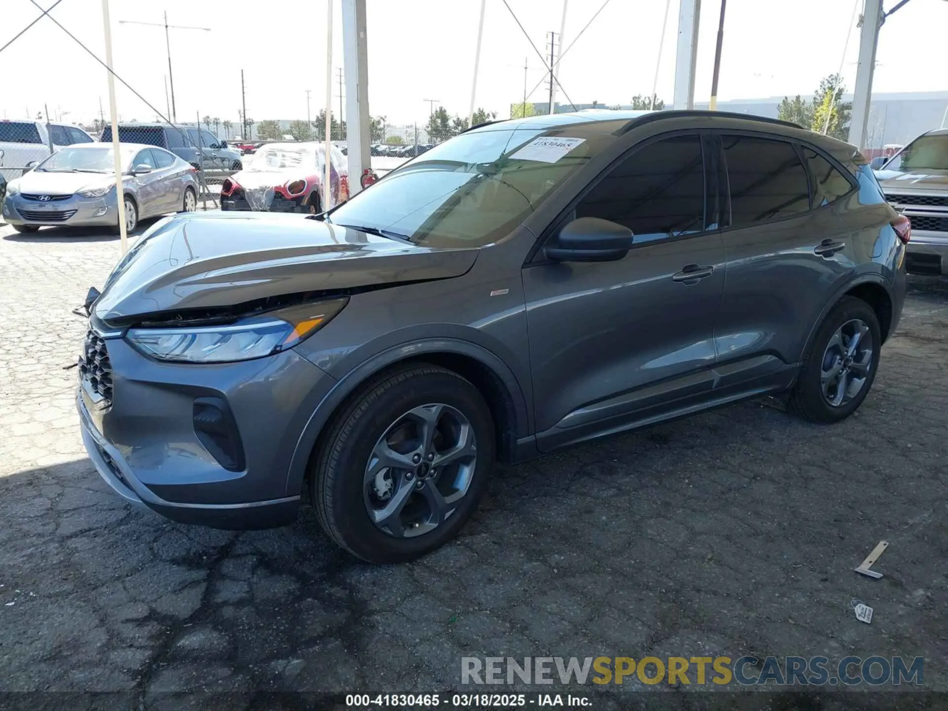2 fotografías del automóvil dañado 1FMCU0MZ7RUA96544 FORD ESCAPE 2024
