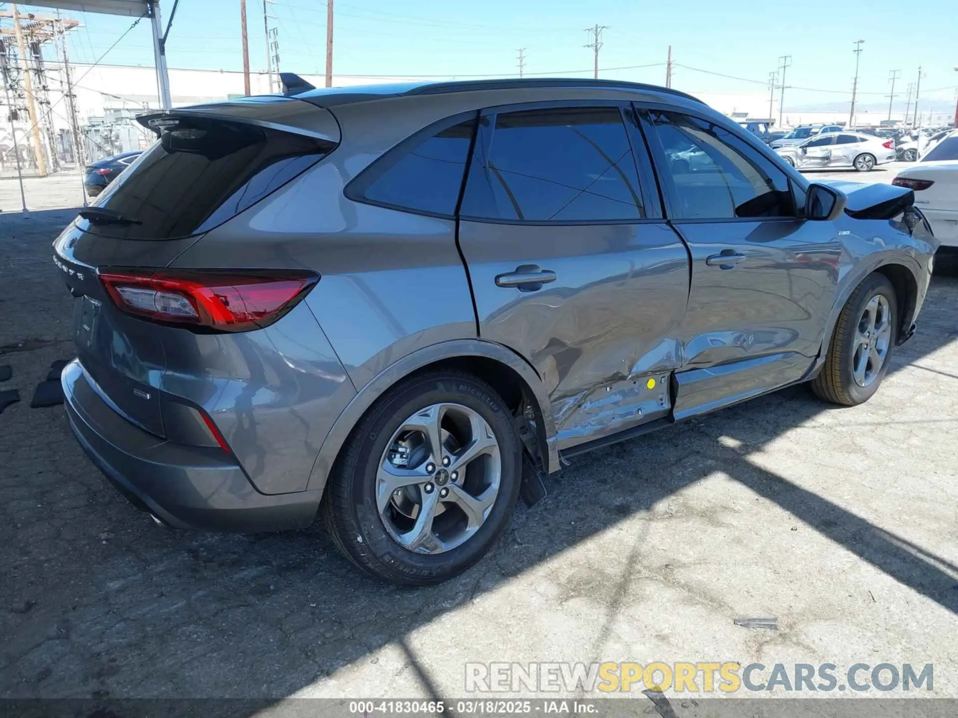 4 fotografías del automóvil dañado 1FMCU0MZ7RUA96544 FORD ESCAPE 2024