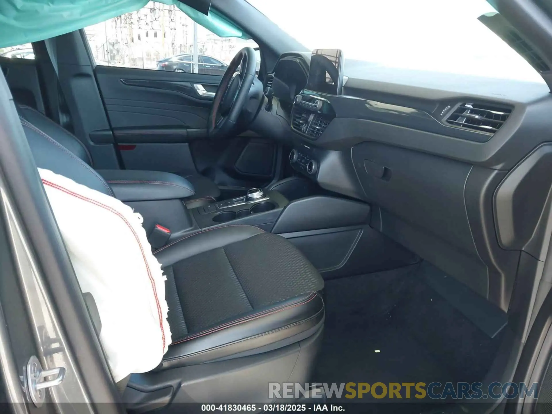5 fotografías del automóvil dañado 1FMCU0MZ7RUA96544 FORD ESCAPE 2024
