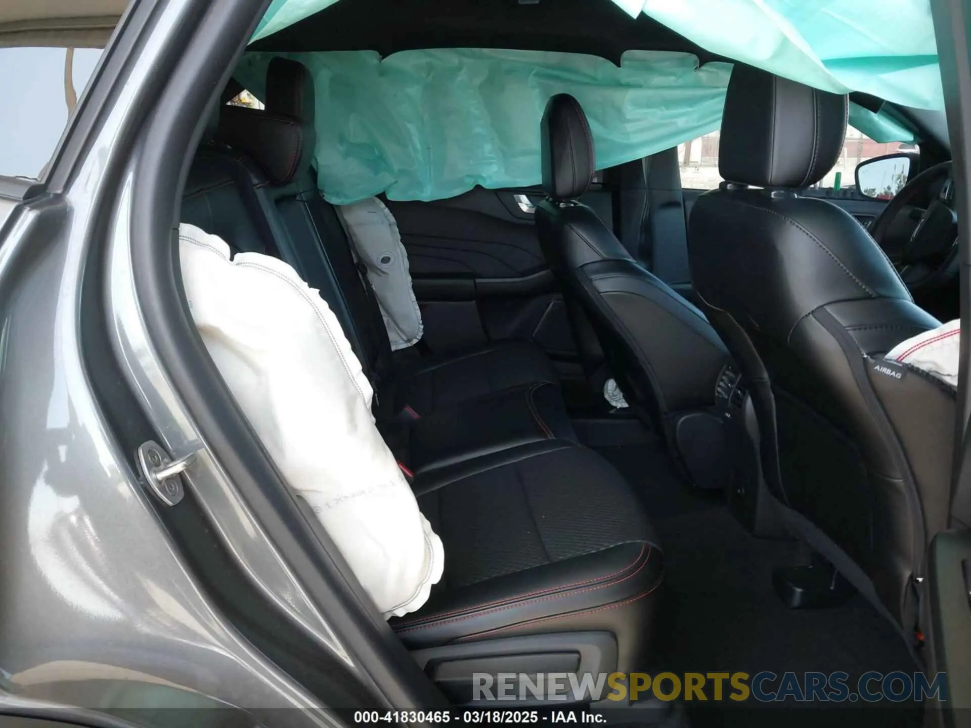 8 fotografías del automóvil dañado 1FMCU0MZ7RUA96544 FORD ESCAPE 2024