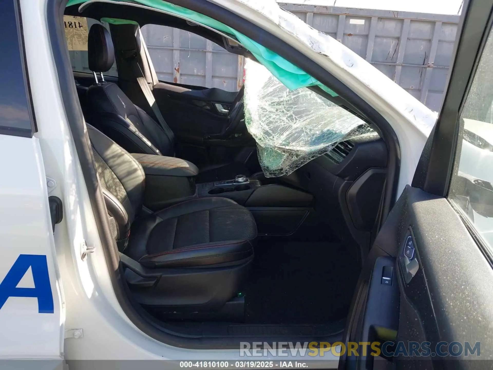 5 fotografías del automóvil dañado 1FMCU0MZ9RUA31873 FORD ESCAPE 2024
