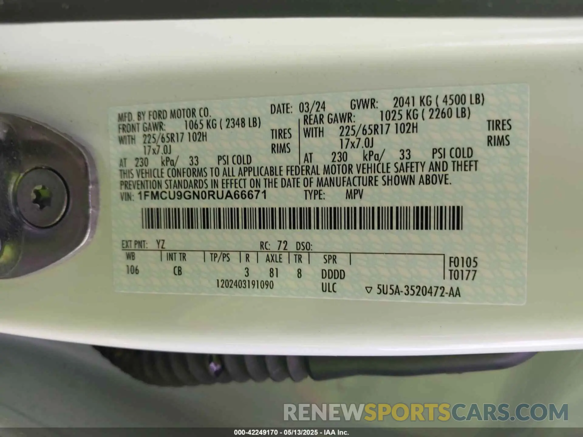 9 fotografías del automóvil dañado 1FMCU9GN0RUA66671 FORD ESCAPE 2024