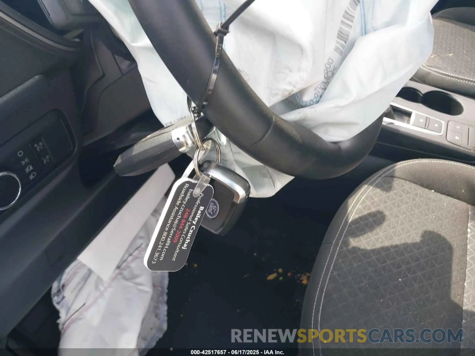 11 fotografías del automóvil dañado 1FMCU9GN0RUA79758 FORD ESCAPE 2024