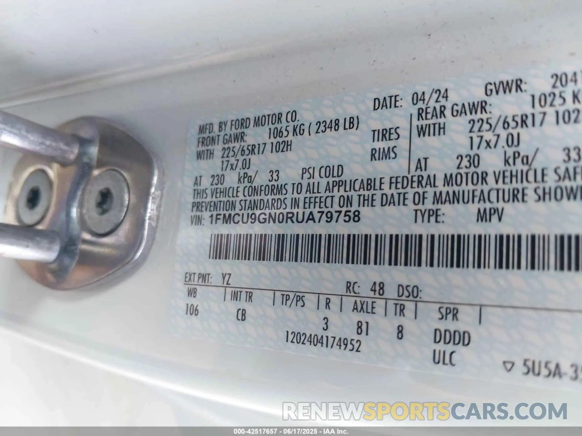 9 fotografías del automóvil dañado 1FMCU9GN0RUA79758 FORD ESCAPE 2024