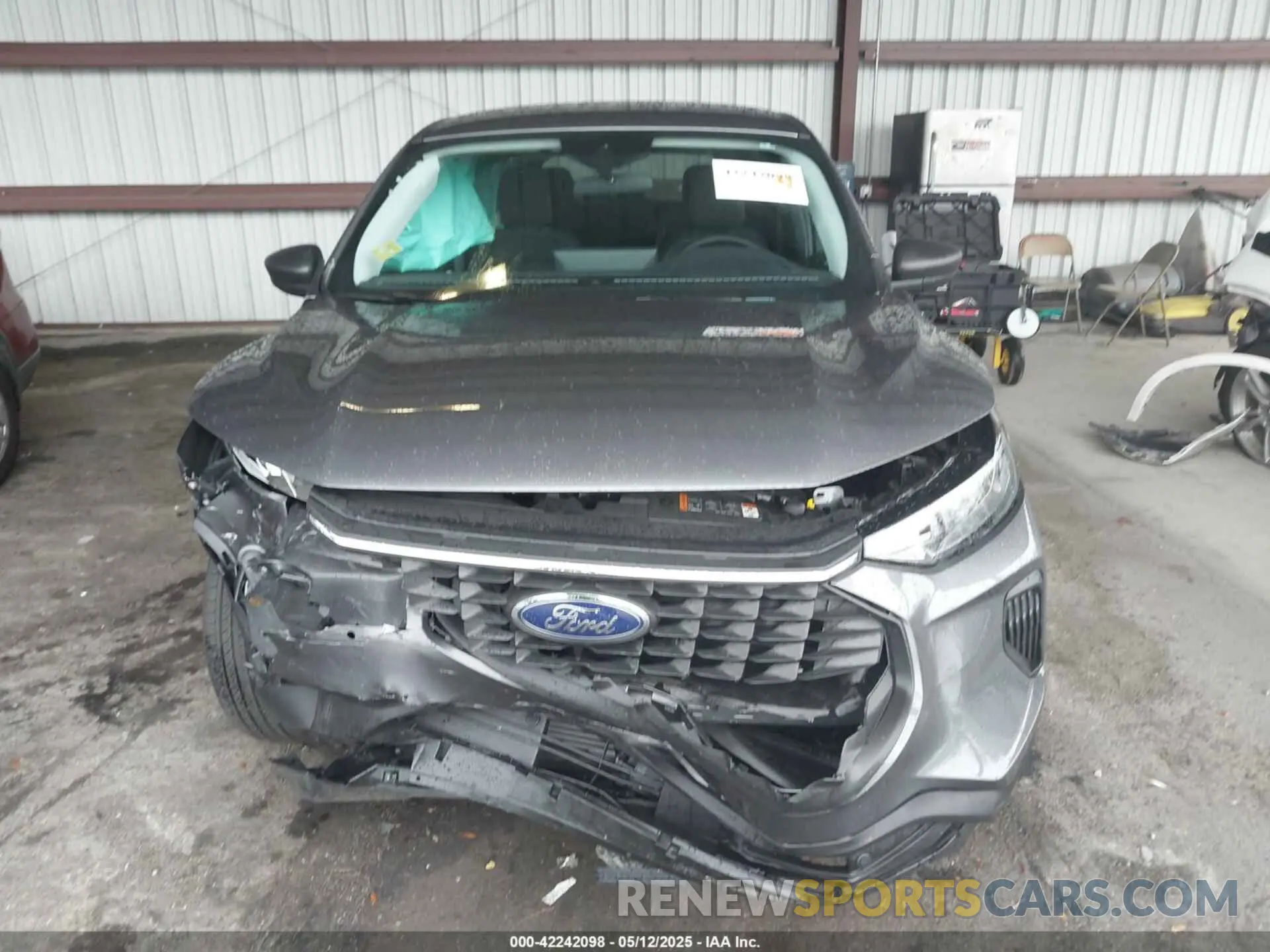 12 fotografías del automóvil dañado 1FMCU9GN2RUA38595 FORD ESCAPE 2024