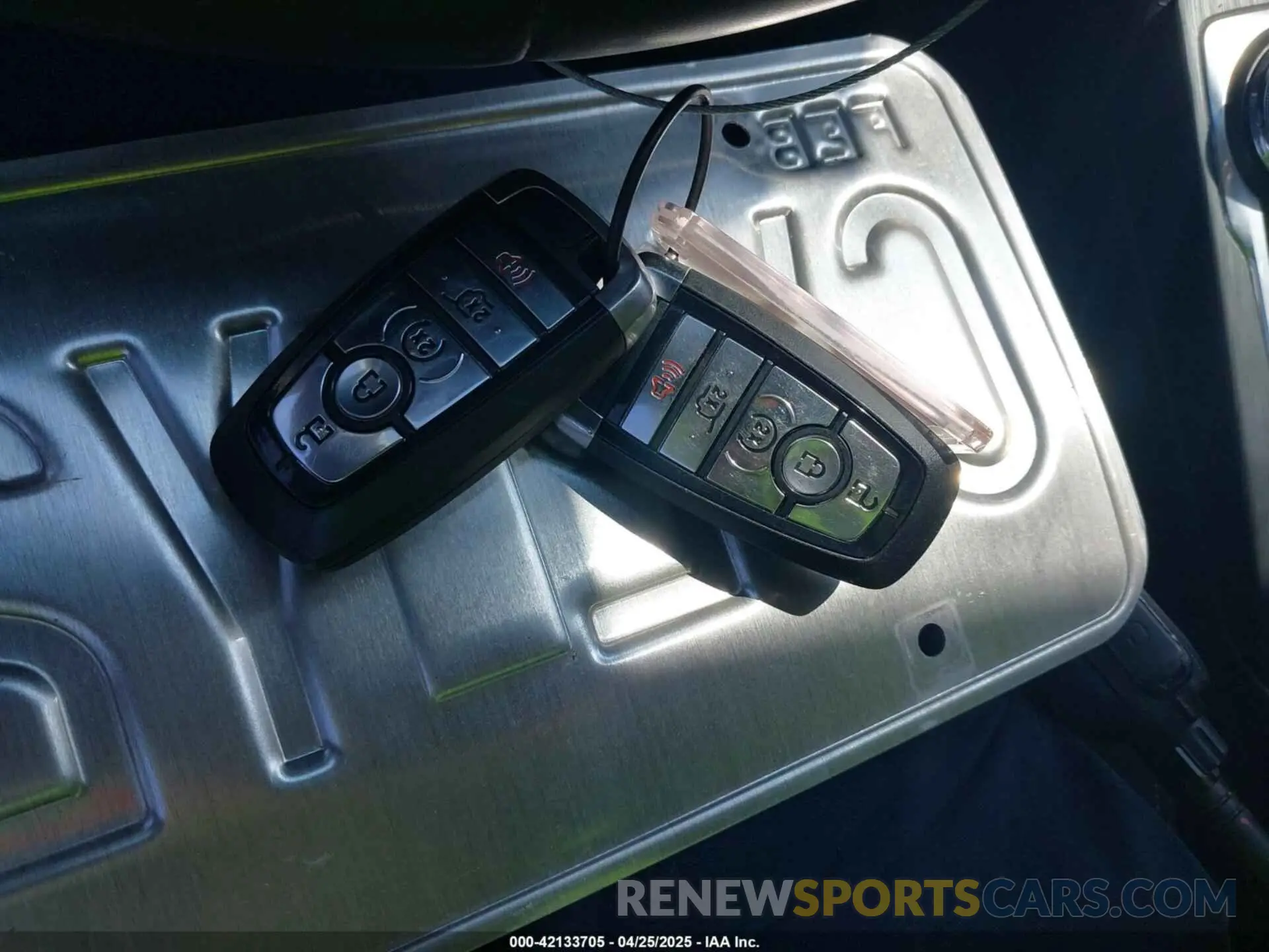 11 fotografías del automóvil dañado 1FMCU9GN3RUA23622 FORD ESCAPE 2024