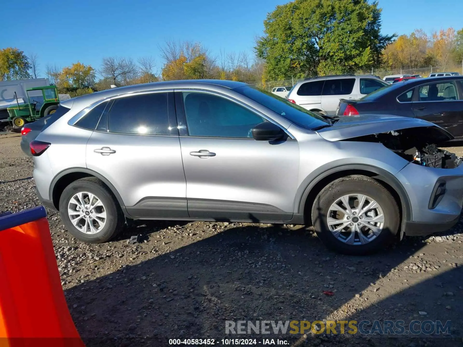 14 fotografías del automóvil dañado 1FMCU9GN4RUA10071 FORD ESCAPE 2024