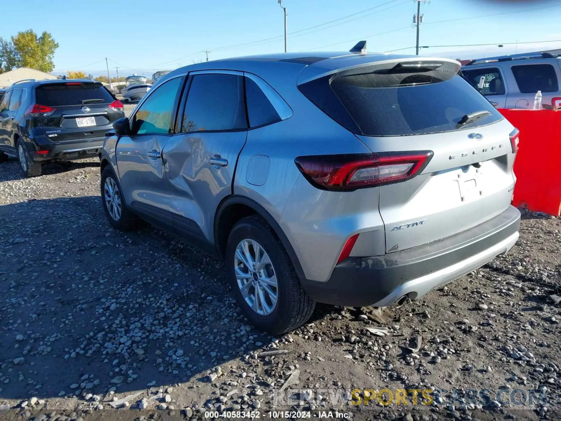 3 fotografías del automóvil dañado 1FMCU9GN4RUA10071 FORD ESCAPE 2024