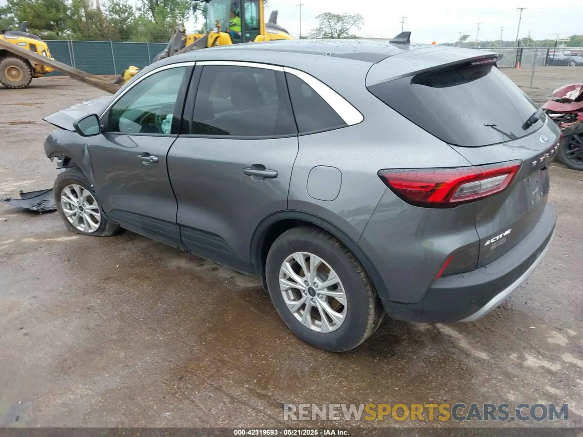3 fotografías del automóvil dañado 1FMCU9GN5RUB14794 FORD ESCAPE 2024