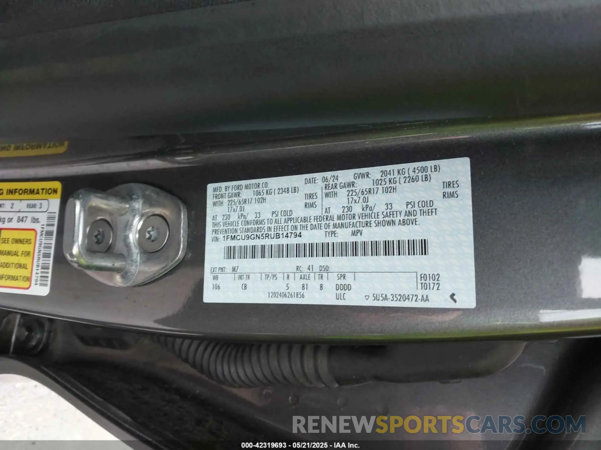 9 fotografías del automóvil dañado 1FMCU9GN5RUB14794 FORD ESCAPE 2024