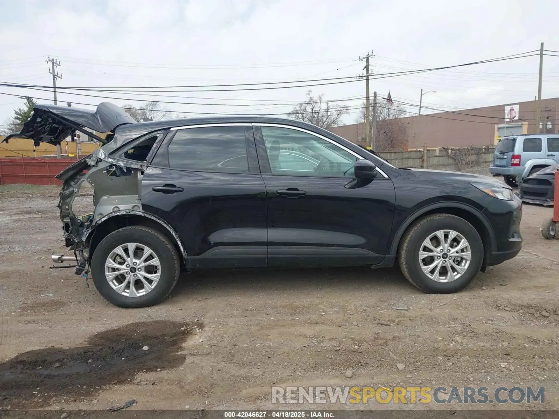 13 fotografías del automóvil dañado 1FMCU9GN8RUA09134 FORD ESCAPE 2024