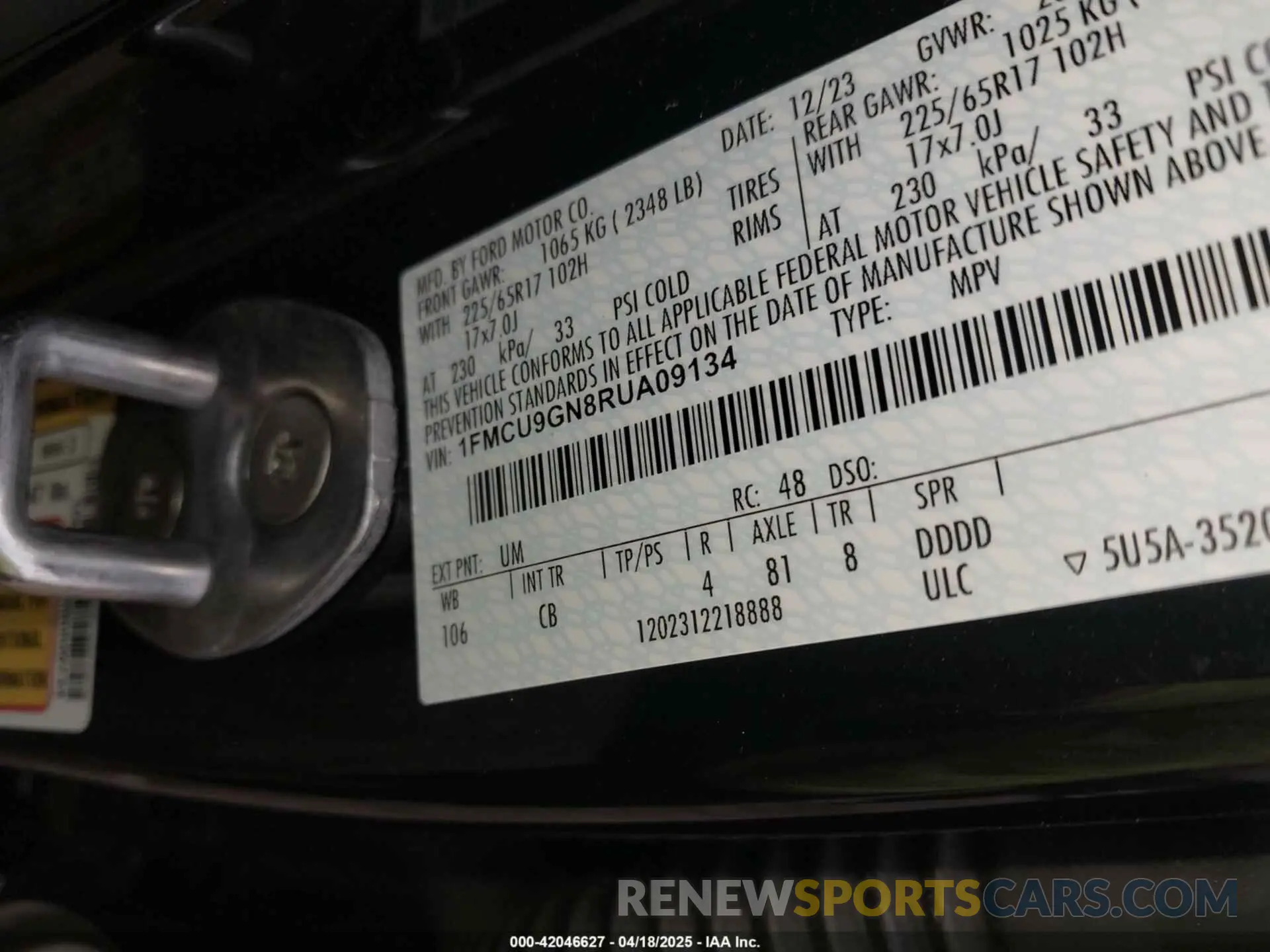9 fotografías del automóvil dañado 1FMCU9GN8RUA09134 FORD ESCAPE 2024