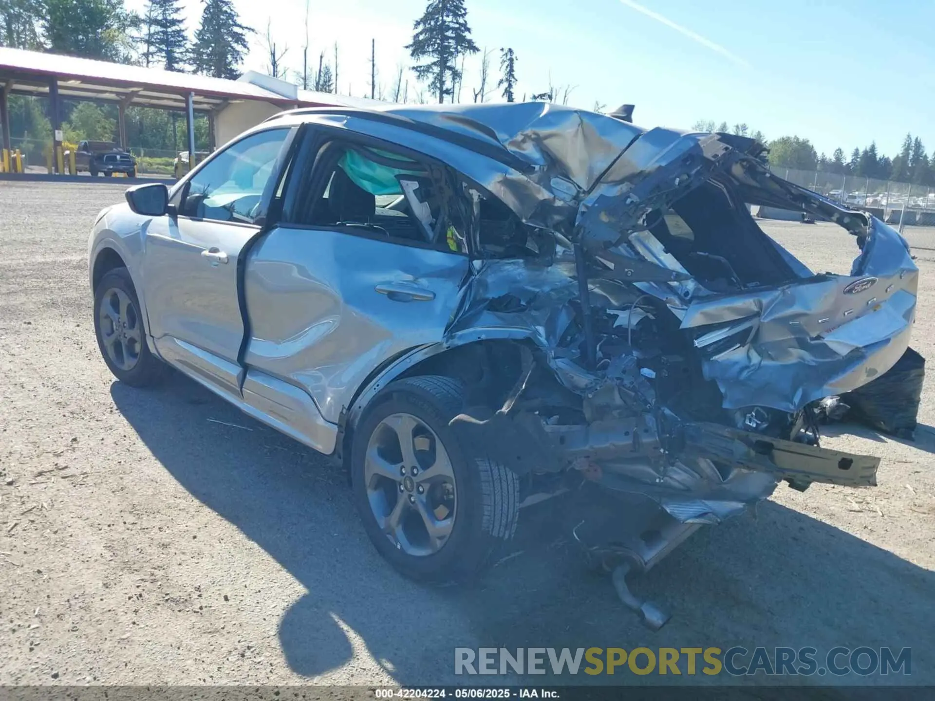 3 fotografías del automóvil dañado 1FMCU9MN6RUA24199 FORD ESCAPE 2024