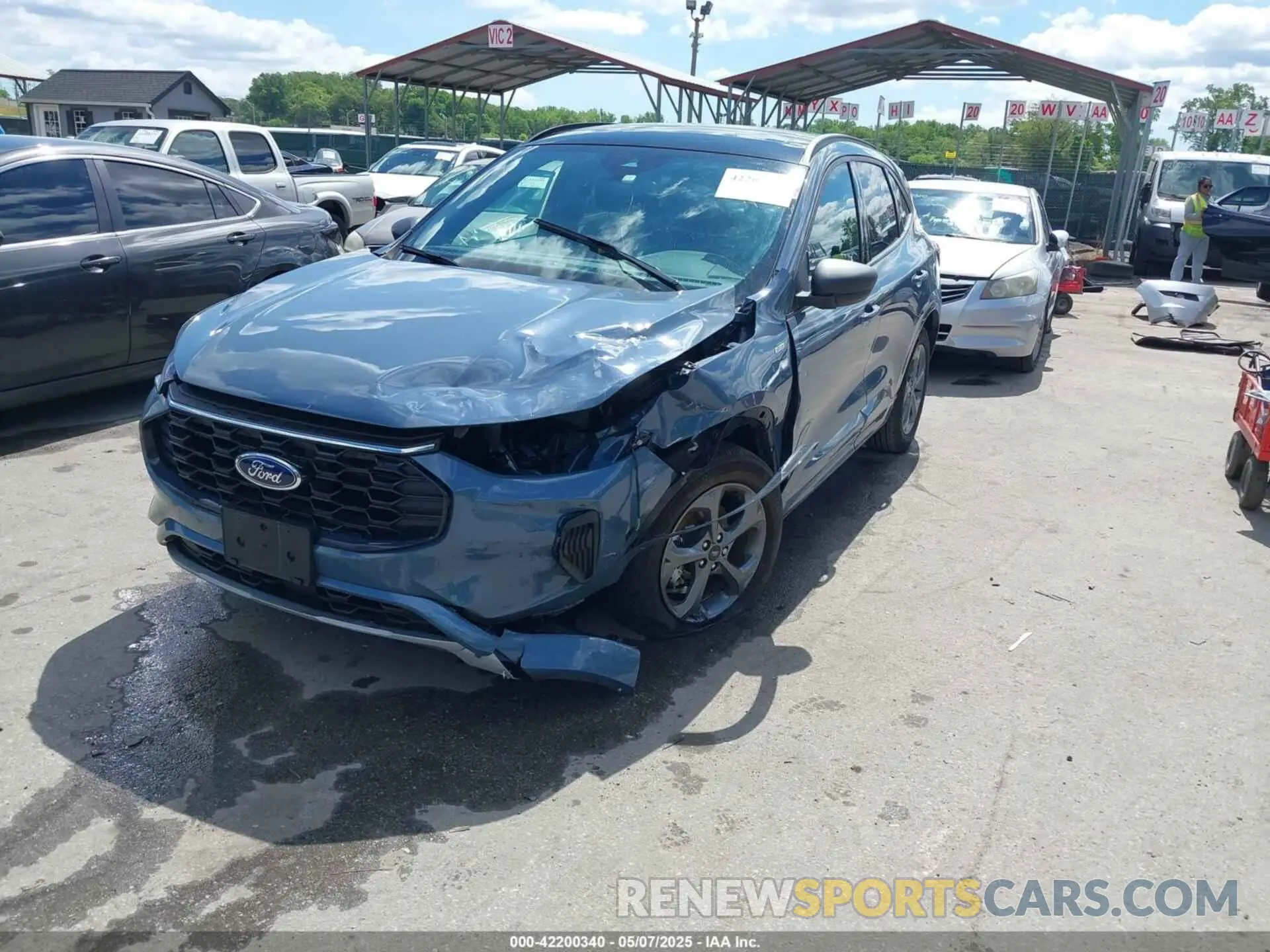 2 fotografías del automóvil dañado 1FMCU9MN9RUA50375 FORD ESCAPE 2024