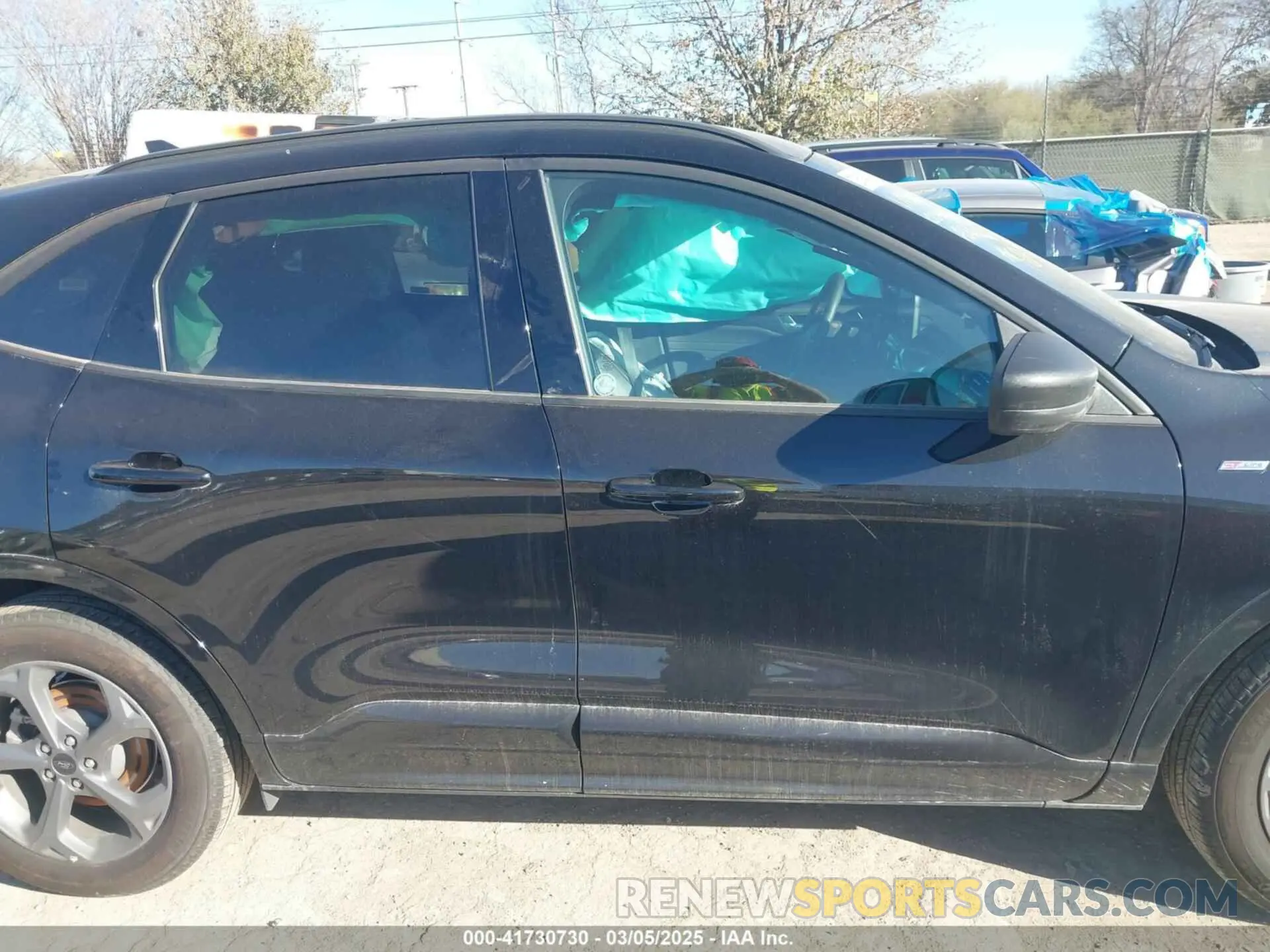 13 fotografías del automóvil dañado 1FMCU9MNXRUA26666 FORD ESCAPE 2024