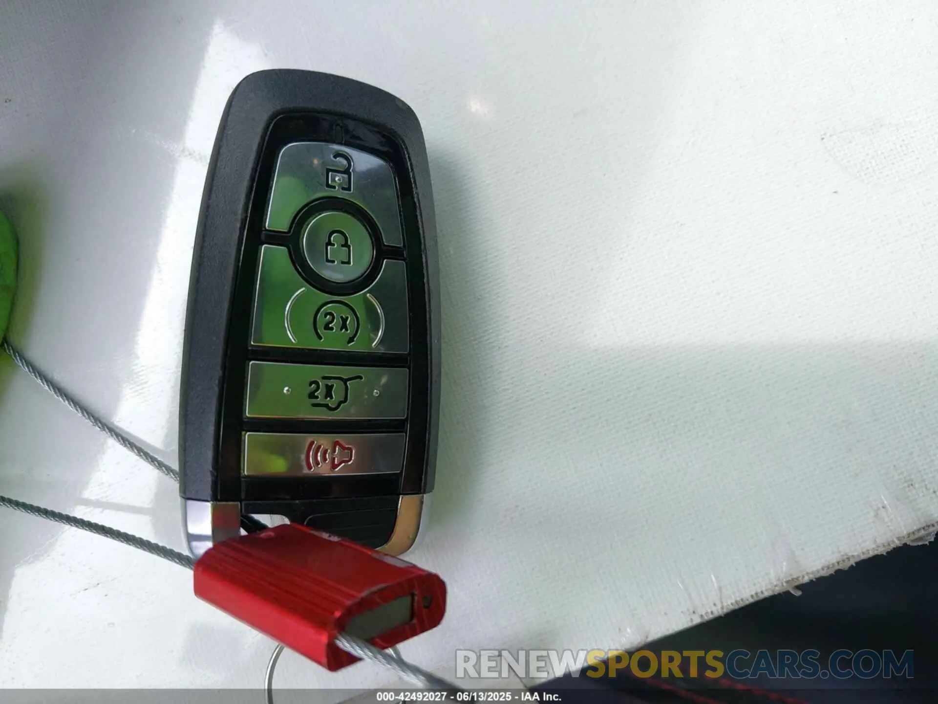 11 fotografías del automóvil dañado 1FMCU9MNXRUA49509 FORD ESCAPE 2024