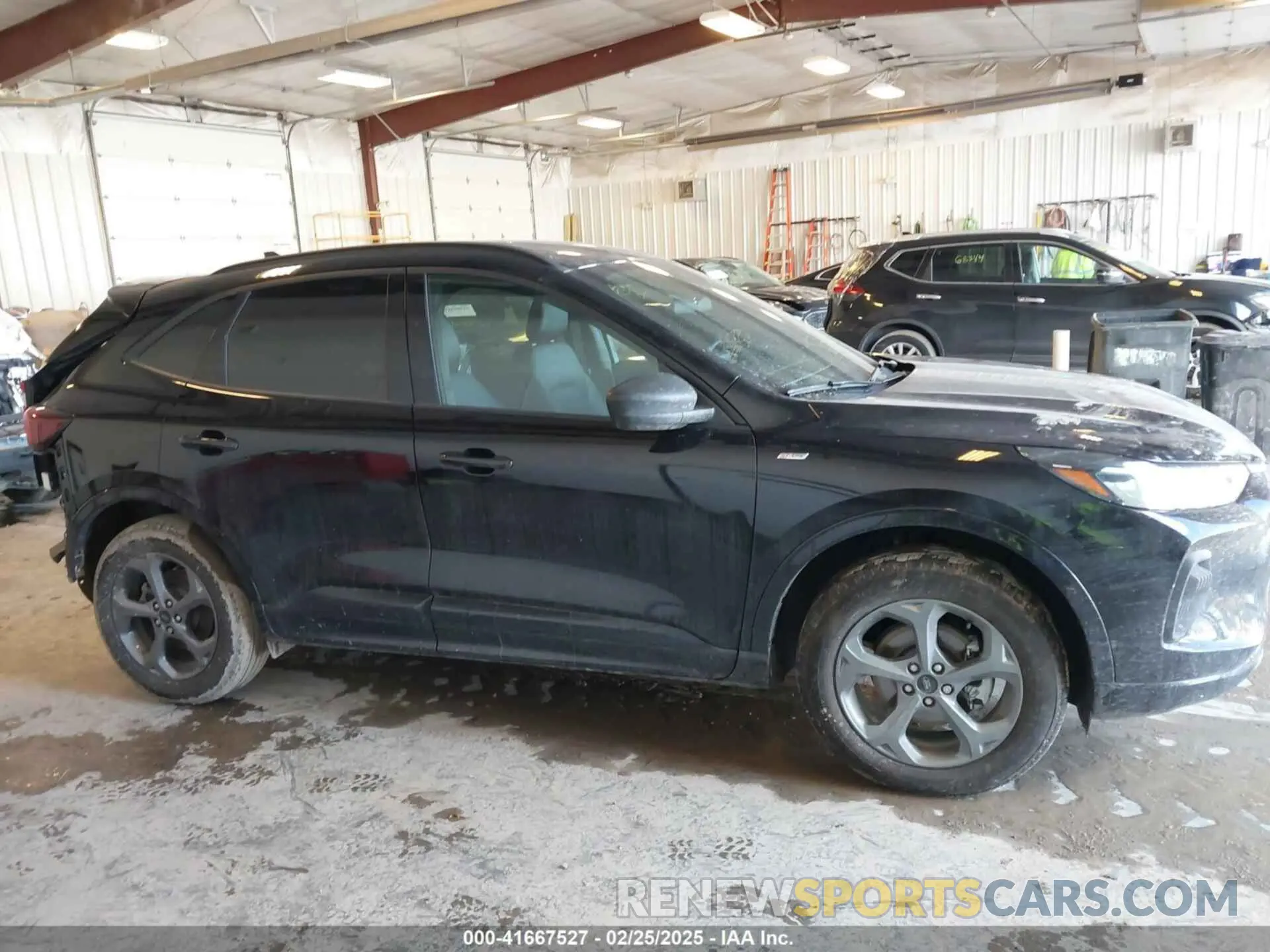 13 fotografías del automóvil dañado 1FMCU9MNXRUB60884 FORD ESCAPE 2024