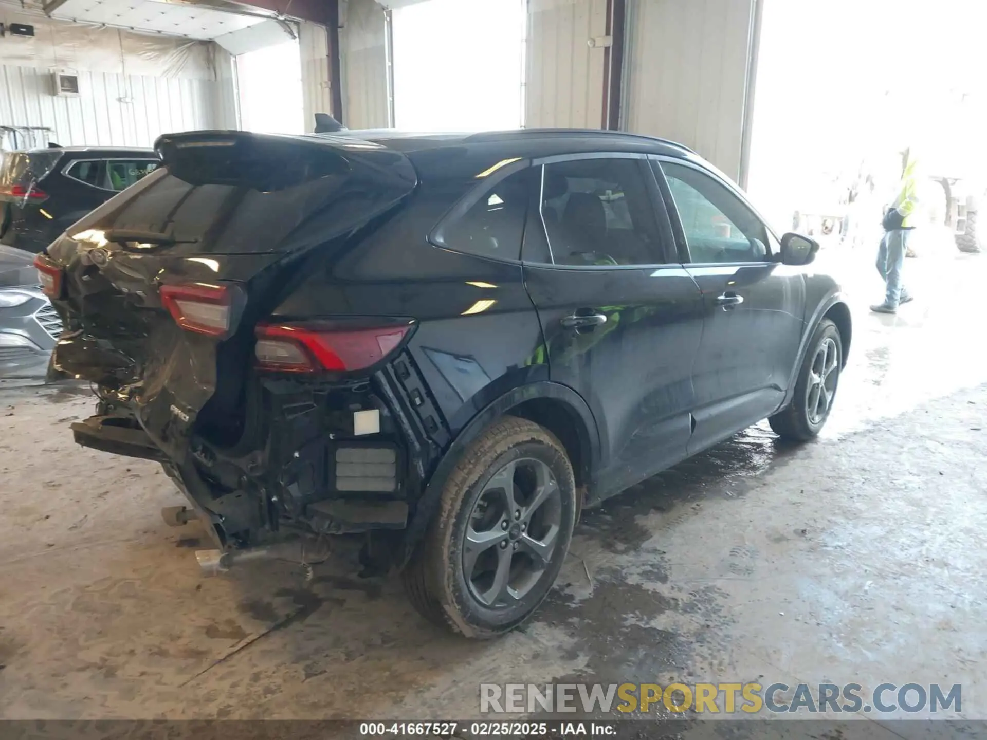 4 fotografías del automóvil dañado 1FMCU9MNXRUB60884 FORD ESCAPE 2024